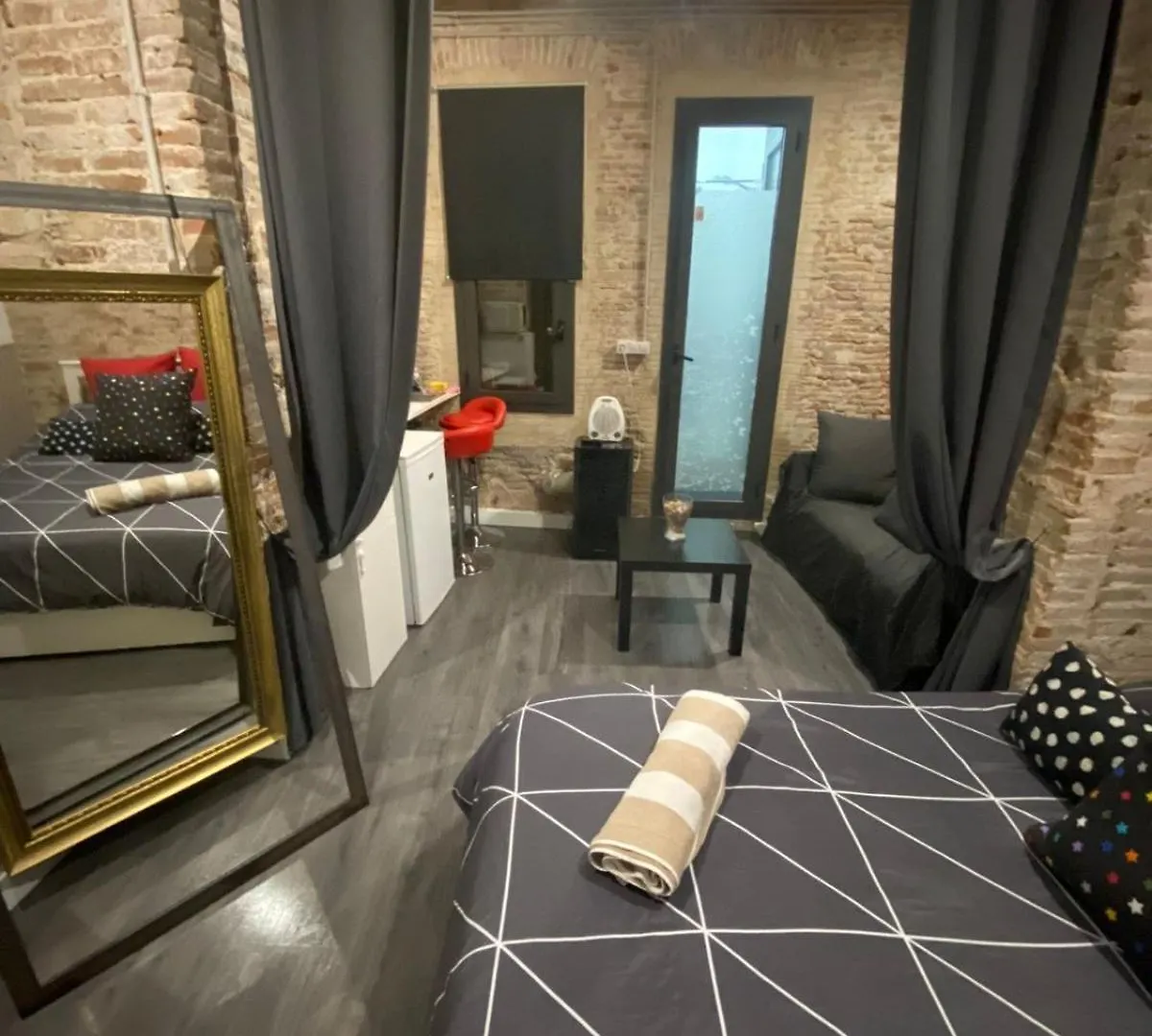 Apartamento Room Not Shared Center Liceu Ramblas Plaza Cataluna Barcelona